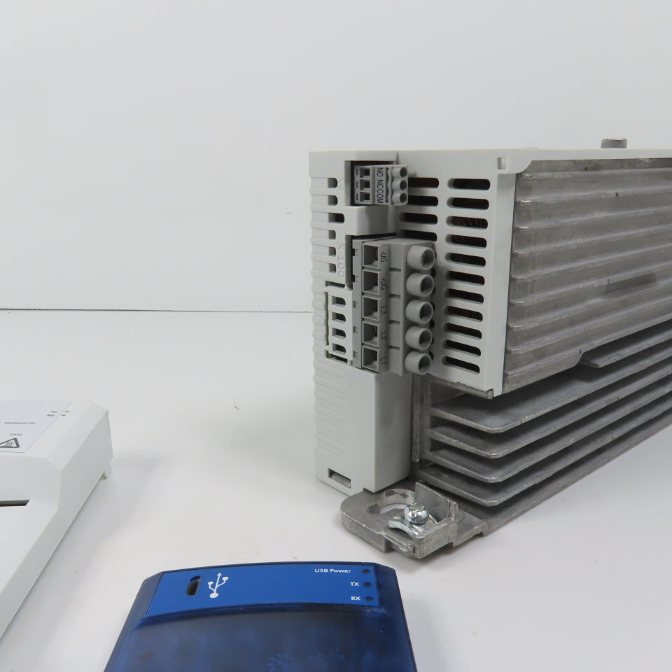 Lenze I5DAE211F10V10000S Power Unit + I5CA5G02000VA1000S & I5MADK0000000S