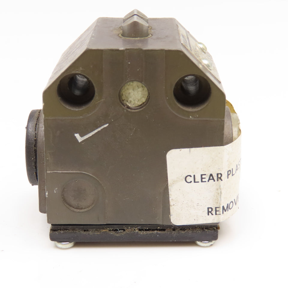 Balluff BNS 519-B02-D08-40-13 2 Position Limit Switch Chisel Tip 125-250V AC