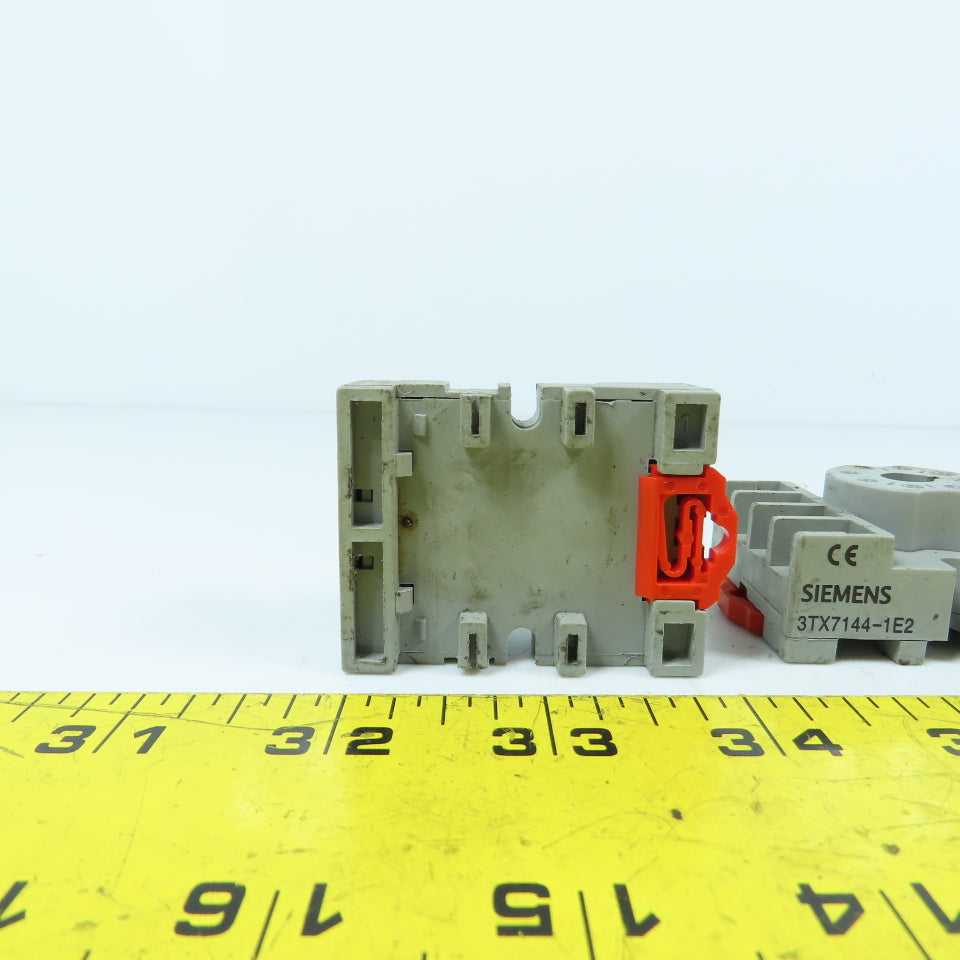 Siemens 3TX7144-1E2 8-Pin Relay Bases 300/600V 10/15A Lot Of 5
