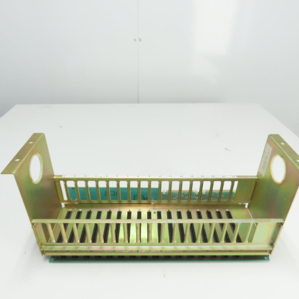 Cincinnati Milacron 3-424-1494A 17-Slot Card Cage-Servo Rack Chassis