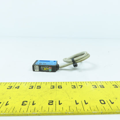 Sick WL160-P132 Optex Photoelectric Retro-Reflective Sensor 10-30VDC