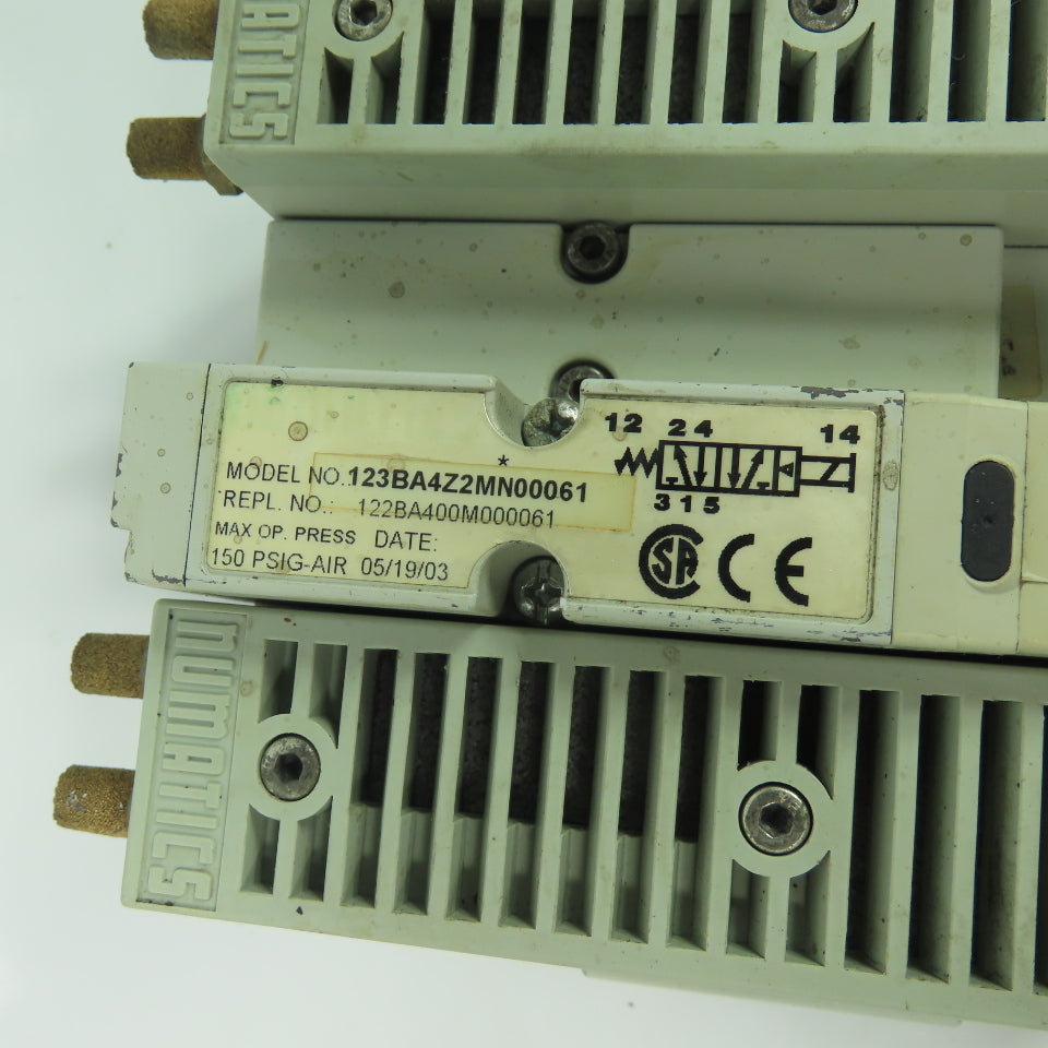 Numatics AKJGB00003NMUF Manifold Block Assembly W/ 123BA4Z2MN00061 Valve