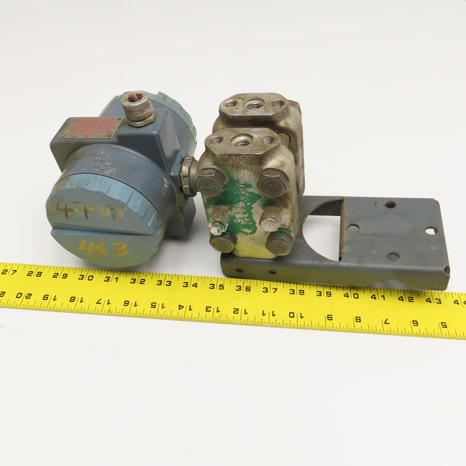 Foxboro 823DP-I3S1NH2-Y Stainless Steel Valve W/ Pressure Transmitter 1/4" NPT