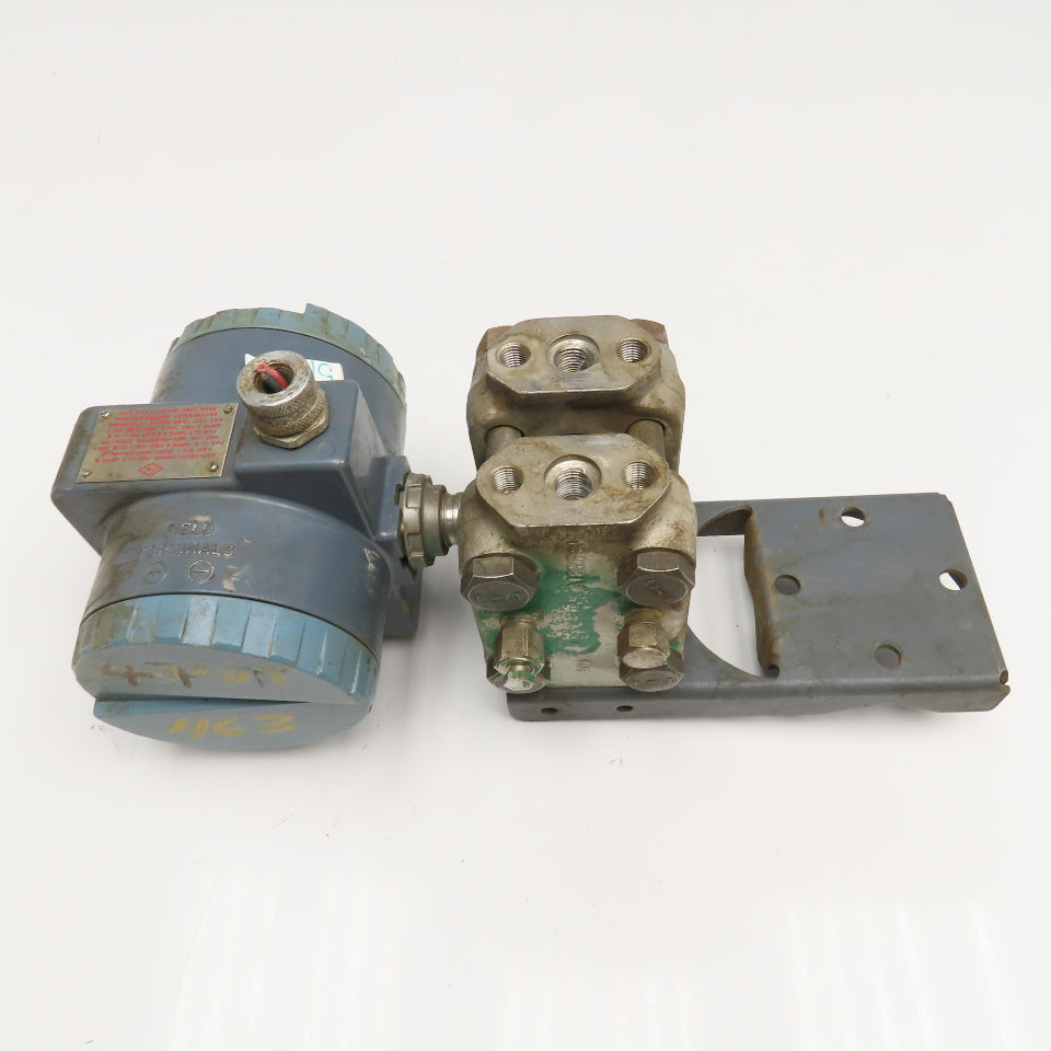 Foxboro 823DP-I3S1NH2-Y Stainless Steel Valve W/ Pressure Transmitter 1/4" NPT
