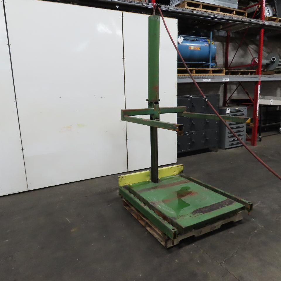 Blackhawk 48" x 36" Air Operated Pneumatic One-End Lift 30" Lift 800 Lb Capacity