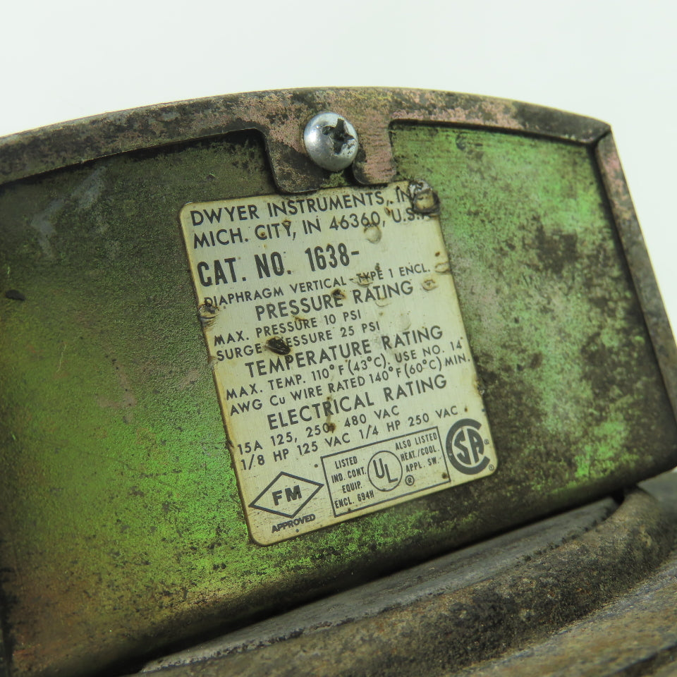 Dwyer 1638 Differential Pressure Switch 125/480VAC 25PSI