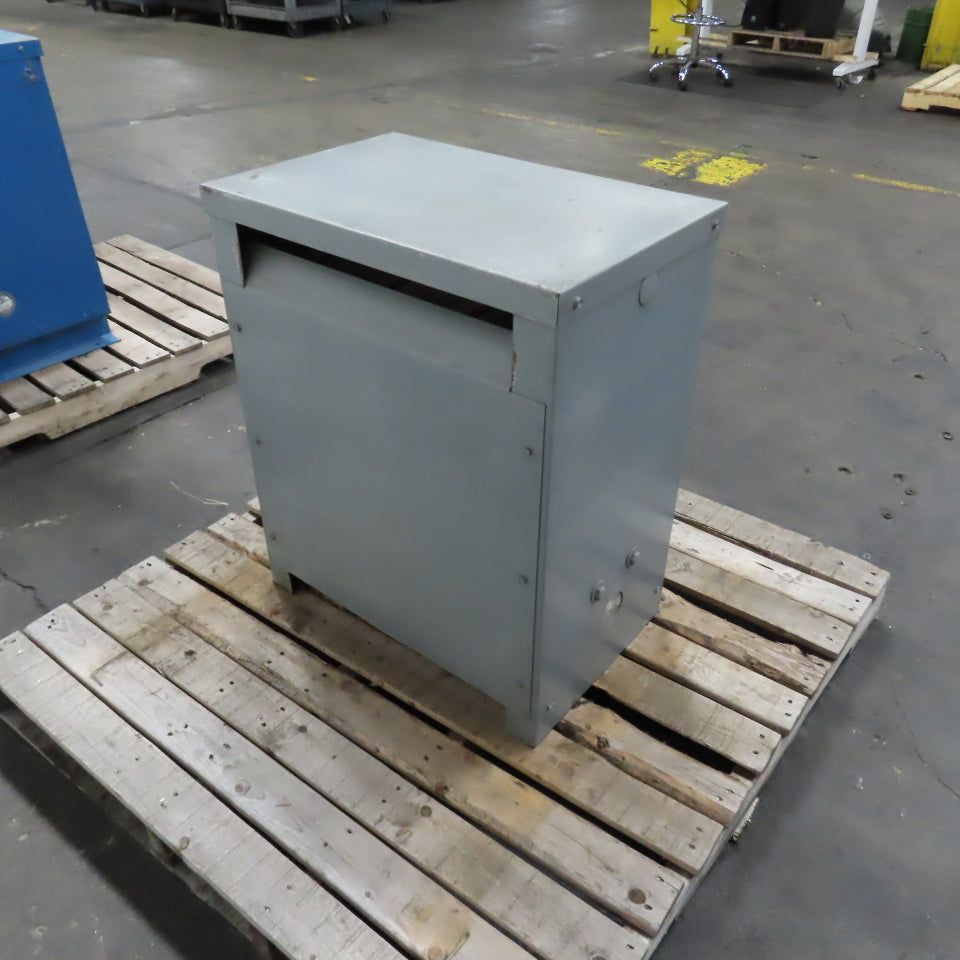 Westinghouse V48M28T45F 45kVA 3PH Transformer Pri 480V Delta  208Y/120V Tested
