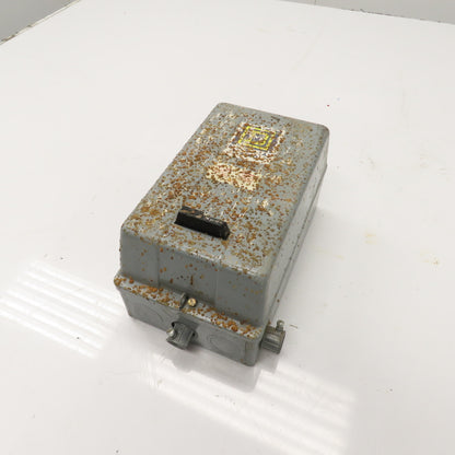 Square D 8536 SAG12 Size 00 Motor Starter 2HP 120V Coil W/Overload B9.10 Heaters