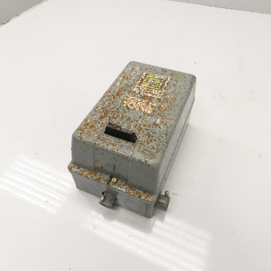 Square D 8536 SAG12 Size 00 Motor Starter 2HP 120V Coil W/Overload B9.10 Heaters