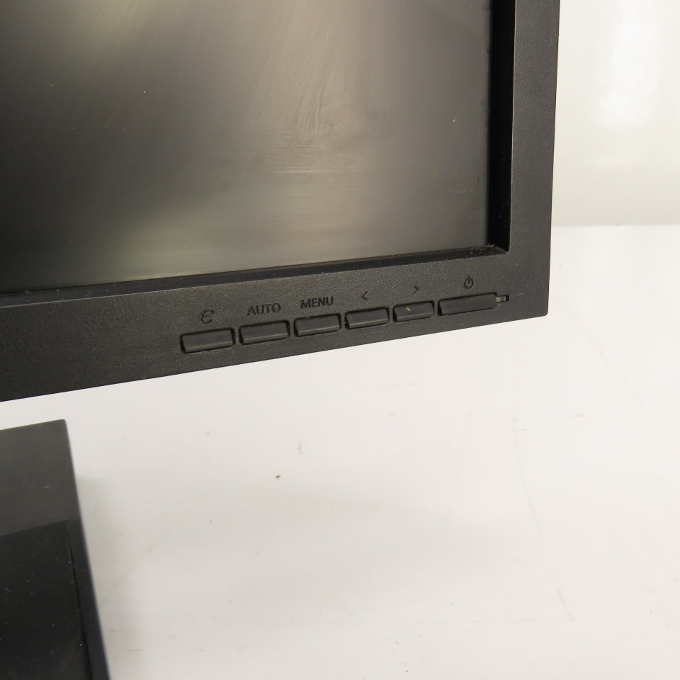 Acer V193W 19" LCD Monitor 100-240VAC W/ Stand, Keyboard & Cables