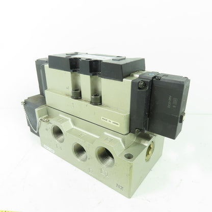 SMC VSS8-10-FHG-D-3Z-V1 Solenoid Valve 145PSI 21-26VDC Coil W/ Manifold Base