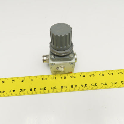 Camozzi MC202-R00 G3/8 G1/2 Ports Compressed Air Pressure Regulator
