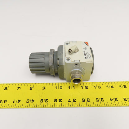 Camozzi MC202-R00 G3/8 G1/2 Ports Compressed Air Pressure Regulator