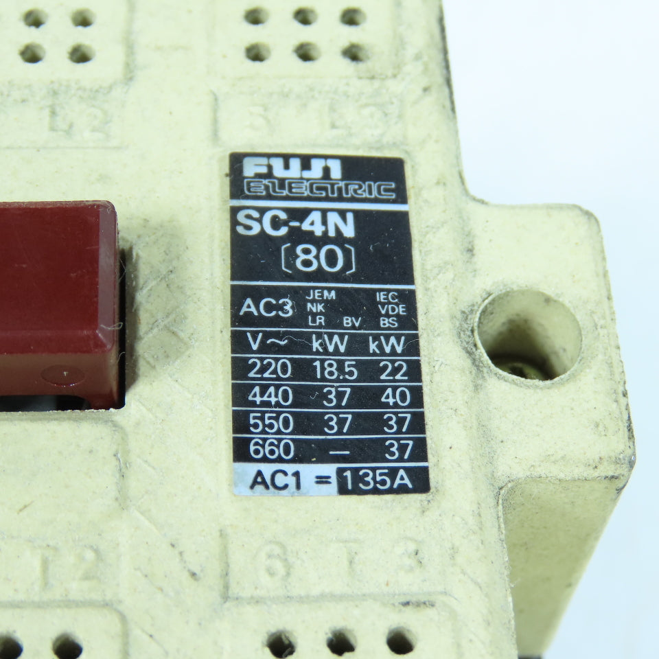 Fuji SC-4N 600V Magnetic Contactor 37kW 135A 100-127V Coil