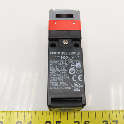 Idec HS5D-11ZRNM 300V Interlock Safety Switch