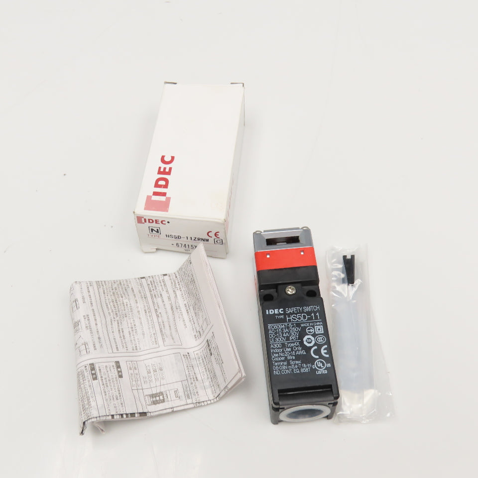 Idec HS5D-11ZRNM 300V Interlock Safety Switch