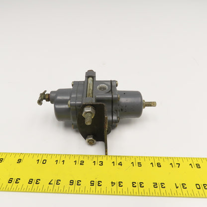 Fisher Controls 67CF-207/GF 1/4" NPT Compressed Air Pressure Regulator 250PSI