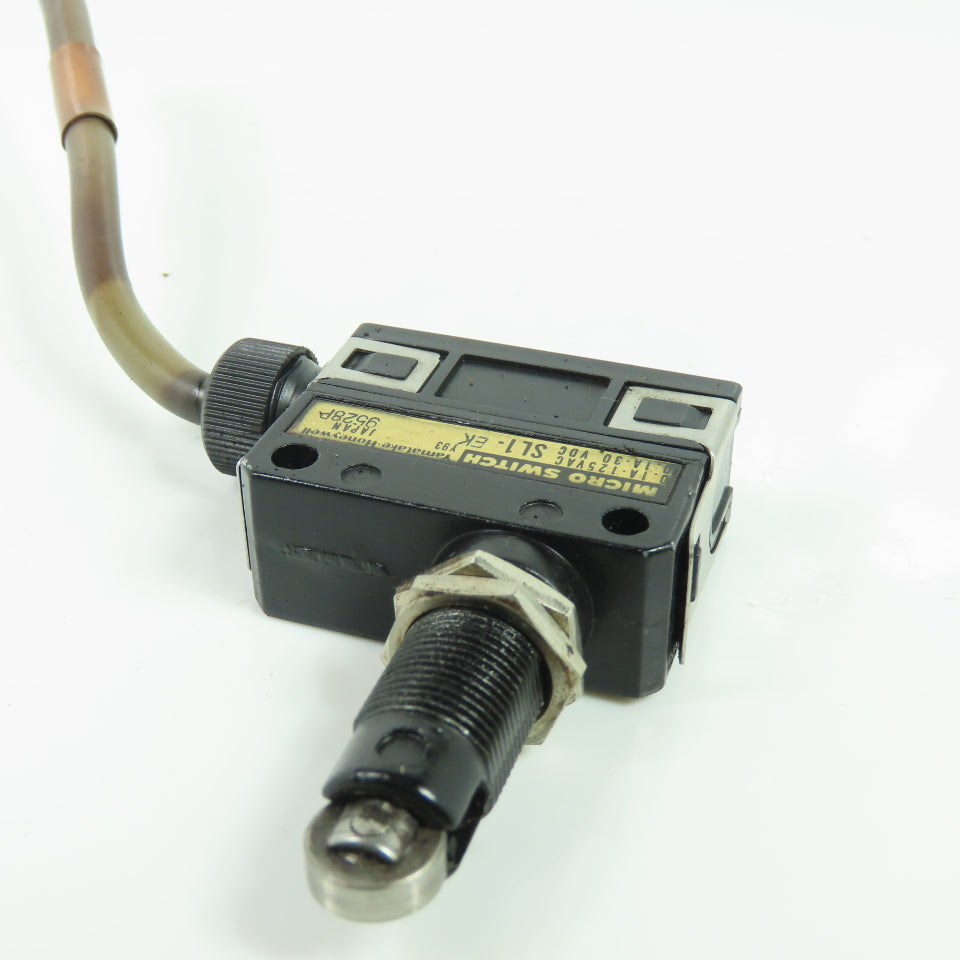 Yamatake Honeywell SL1-EK Rollar Plunger Micro Limit Switch 125VAC 30VDC 0.1A