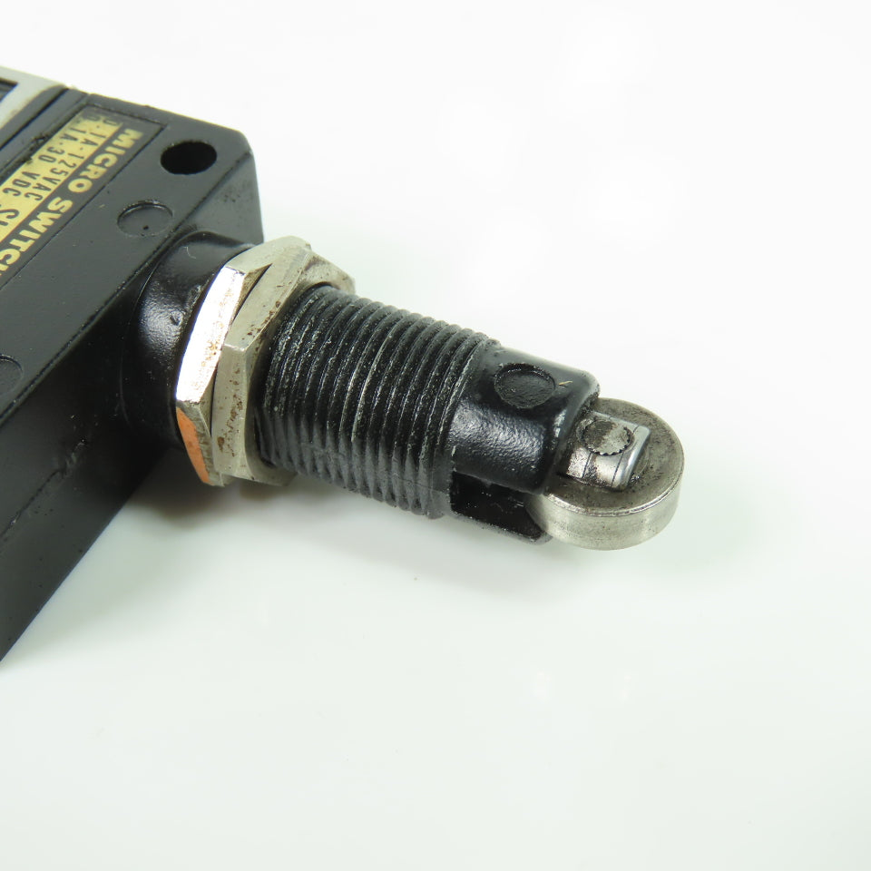 Yamatake Honeywell SL1-EK Rollar Plunger Micro Limit Switch 125VAC 30VDC 0.1A