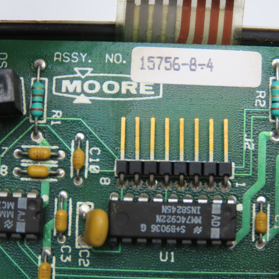 Moore 15756-8-4 Process Controller
