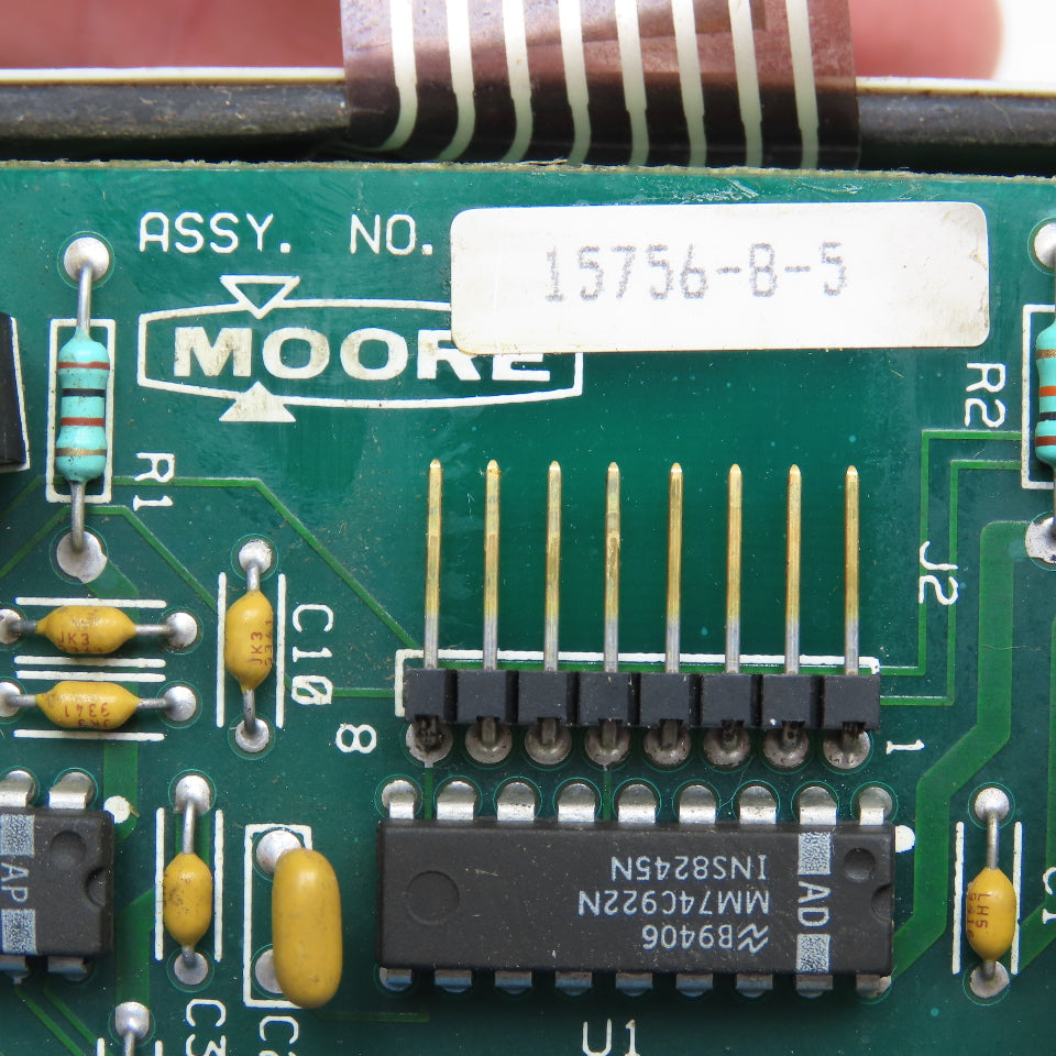 Moore 15756-8-5 Process Controller