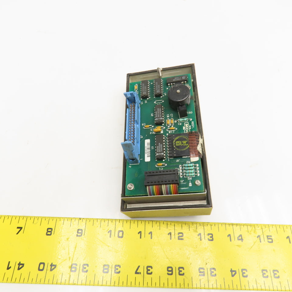 Moore 15756-8-5 Process Controller