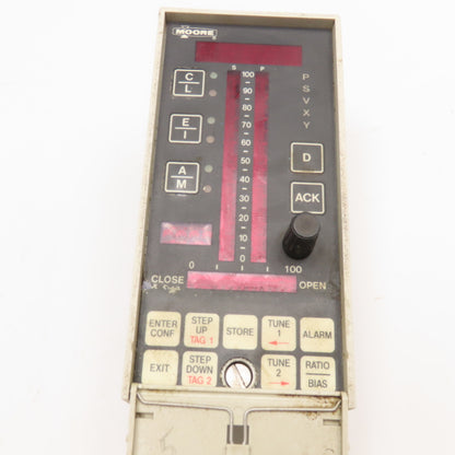 Moore 15756-8-5 Process Controller