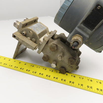 Foxboro 823DP-I3S1NM0-Y EW Electronic Transmitter W/ 1/2" NPT Pressure Manifold