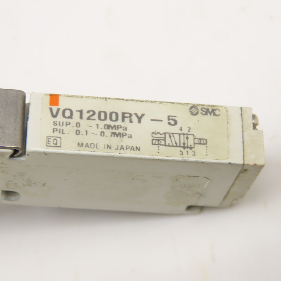 SMC VQ1200RY-5 Base Mounted Pneumatic Pilot Valve 24VDC Coil