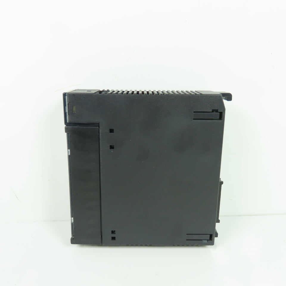 GE Fanuc IC693MDL340D Output Module 120VAC .5A 16PT