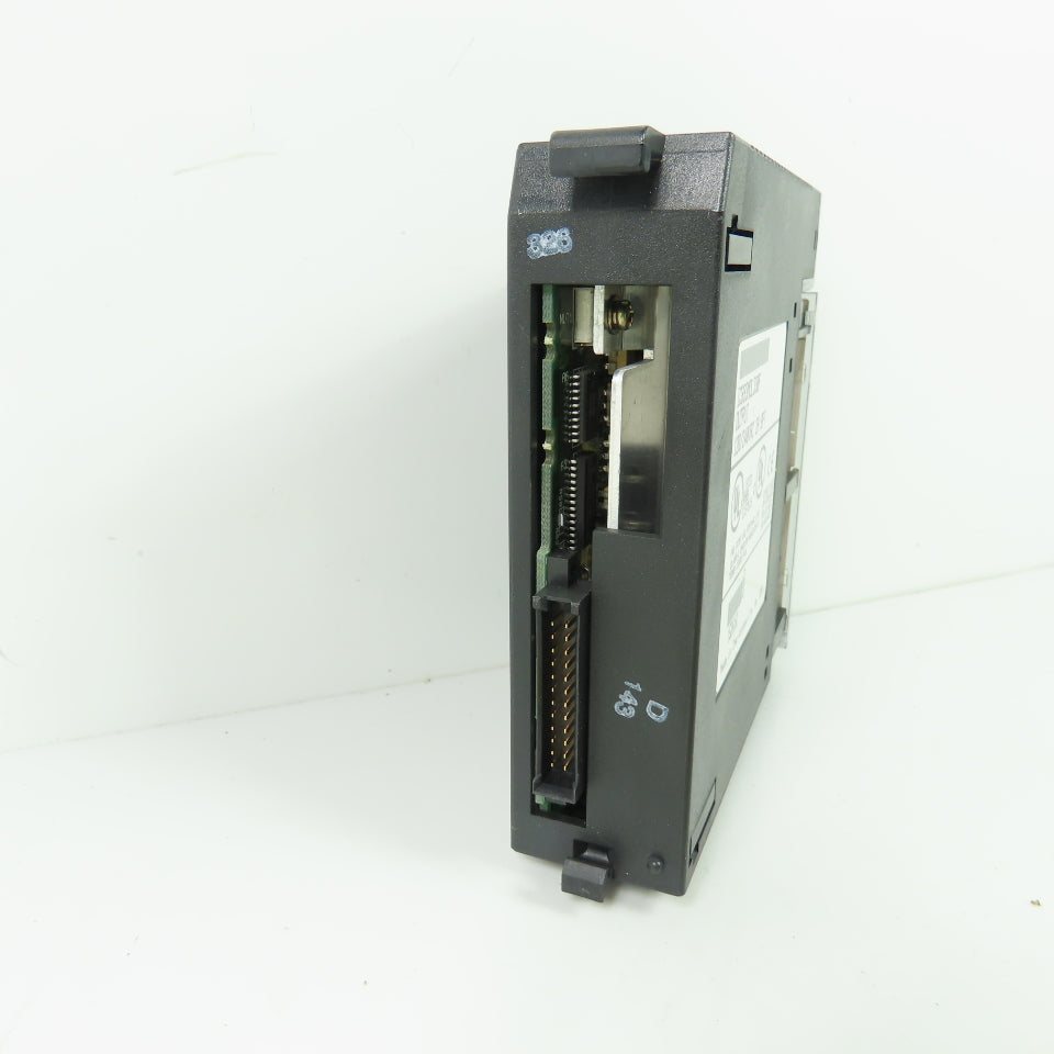 GE Fanuc IC693MDL330F Output Module 120/240VAC 2A 8PT