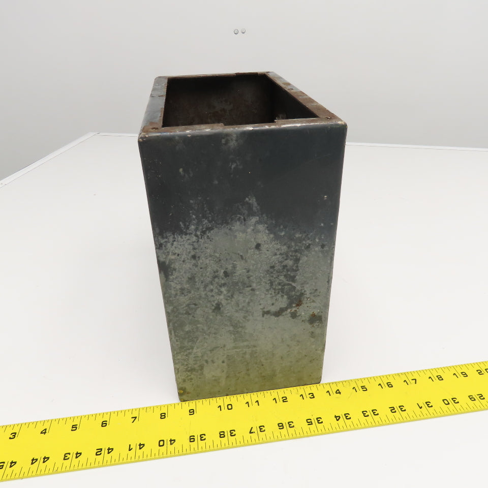 ILC MPT-6 6 Liter Lubrication System Reservoir Only 9-1/4" x 5-3/8" x 9-3/4"