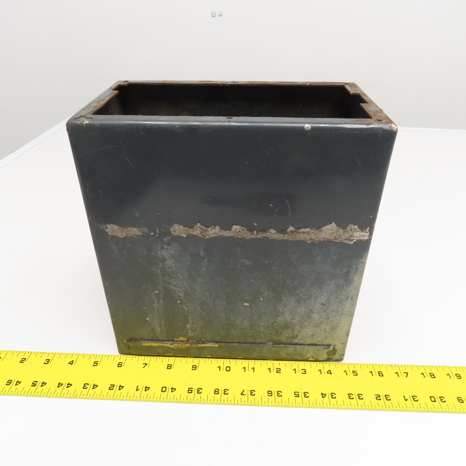 ILC MPT-6 6 Liter Lubrication System Reservoir Only 9-1/4" x 5-3/8" x 9-3/4"