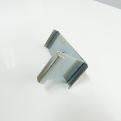 Cooper B-Line 9ZN-9112-3 Zinc Plated Raised Cover Clamp Lot Of 24