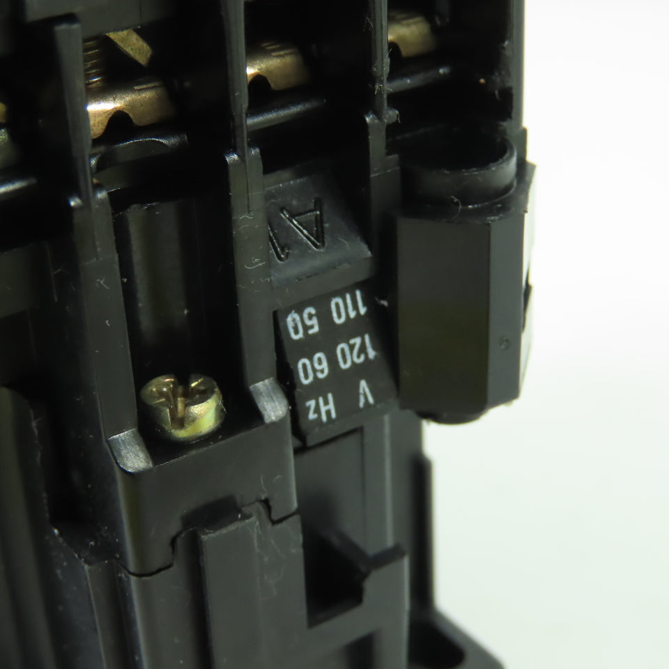 ABB B16-30-10 21A 600V Contactor 110/120V Coil