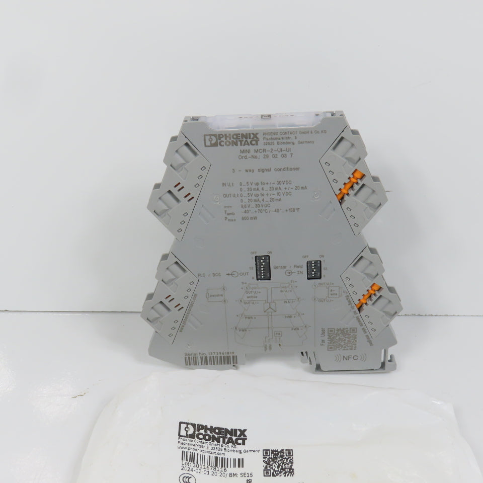 Phoenix 2902037 MINI MCR-2-UI-UI 3-Way Input Signal Conditioner New