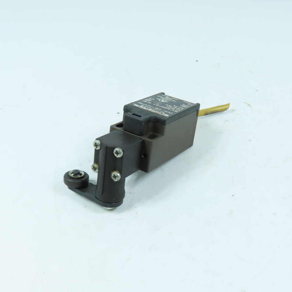 Schmersal ZV1H 236-11z-U180 Roller Snap Action Limit Switch, IP67, AC-15 500V
