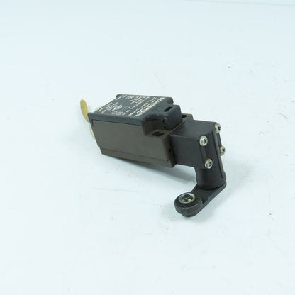 Schmersal ZV1H 236-11z-U180 Roller Snap Action Limit Switch, IP67, AC-15 500V