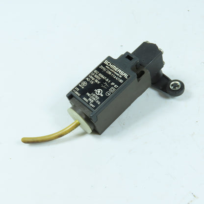 Schmersal ZV1H 236-11z-U180 Roller Snap Action Limit Switch, IP67, AC-15 500V