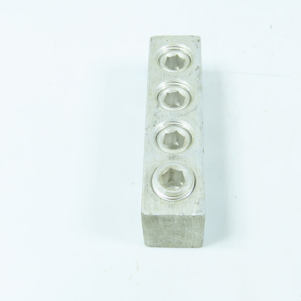 BURNDY BPD4-250 4-Port Aluminum Power Distribution Lug Block 250 MCM-6 AL-CU
