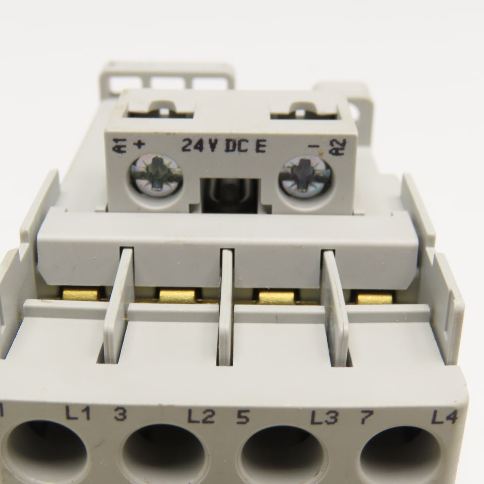 Allen Bradley 100-C16E*400 600VAC 30A Contactor 24VDC Coil