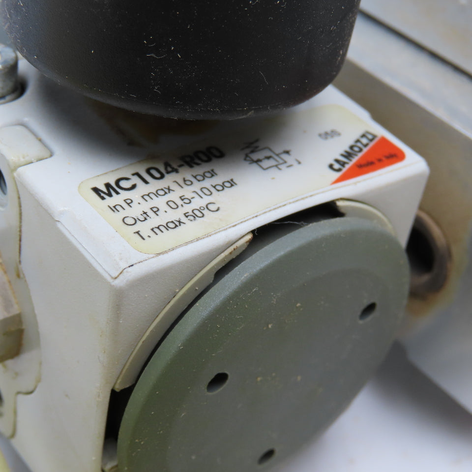 Camozzi EN530-16-PN3 2 Position Solenoid Valve Bank Manifold Assembly 24VDC