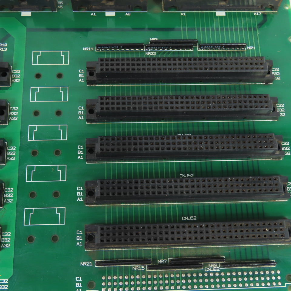 NACHI Fujikoshi UM122C 5-Slot PLC Rack Underboard Circuit Board