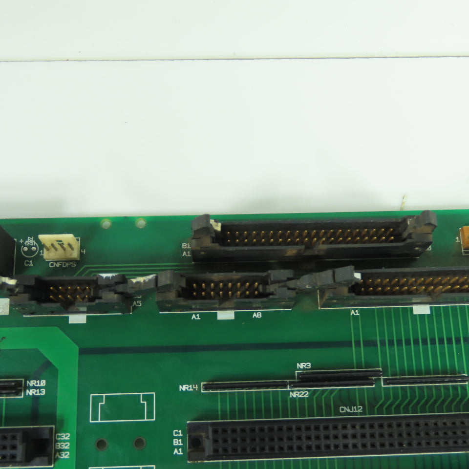 NACHI Fujikoshi UM122C 5-Slot PLC Rack Underboard Circuit Board