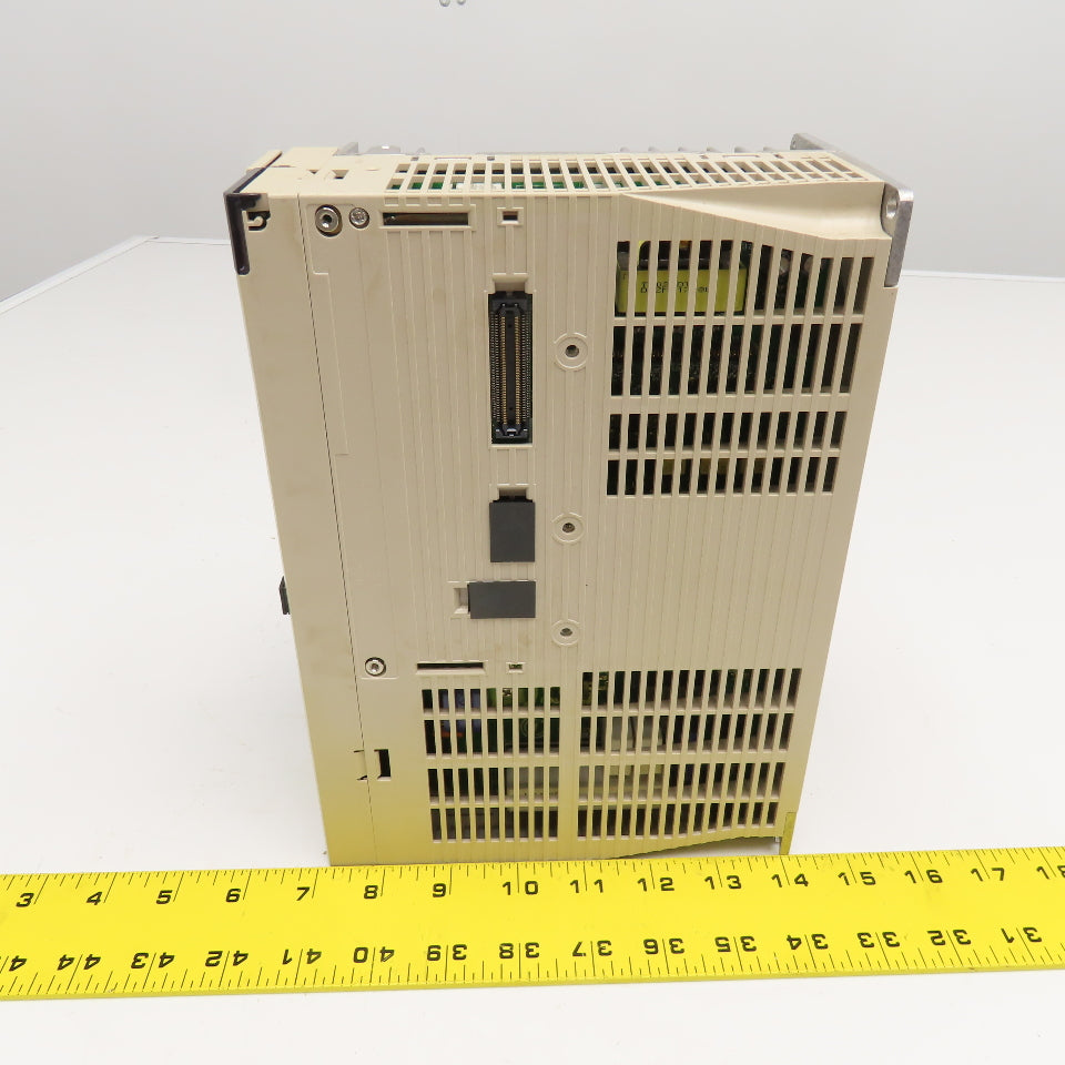 Yaskawa SGVD-120DE1A002000 400V Servopack 380-480V Input 0-480V 0-300Hz