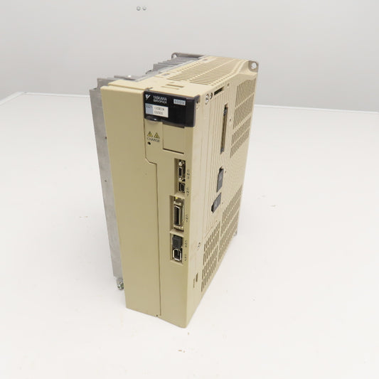 Yaskawa SGVD-120DE1A002000 400V Servopack 380-480V Input 0-480V 0-300Hz
