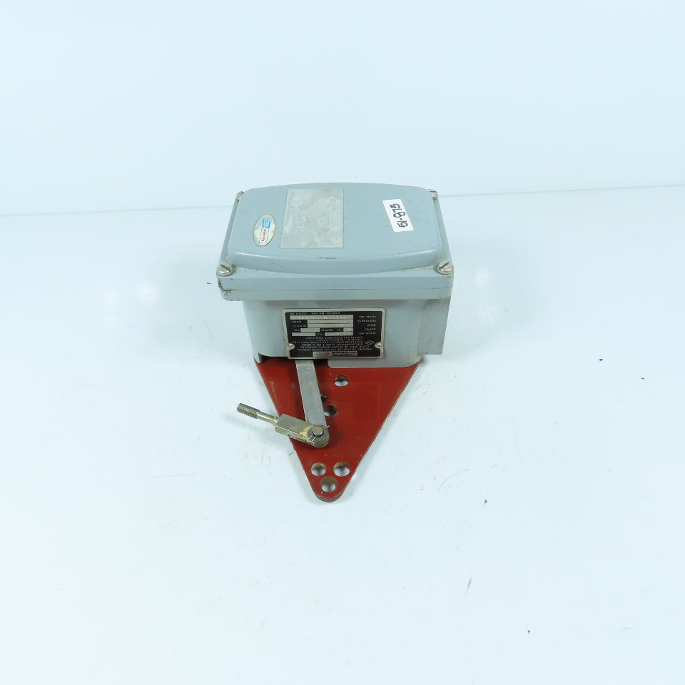 Masoneilan Dresser C0494 8012 Explosionproof Positioner 20 PSI 4-20 M.A.D.C.