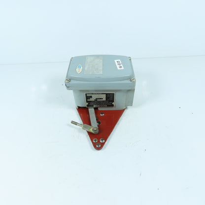 Masoneilan Dresser C0494 8012 Explosionproof Positioner 20 PSI 4-20 M.A.D.C.