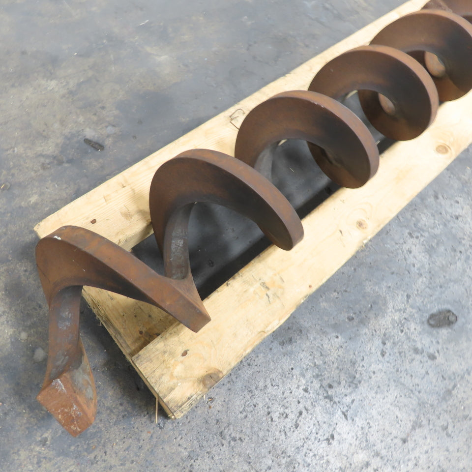 7" OD Right Hand Turn Steel Screw Auger 141" Screw 164-1/2" OAL