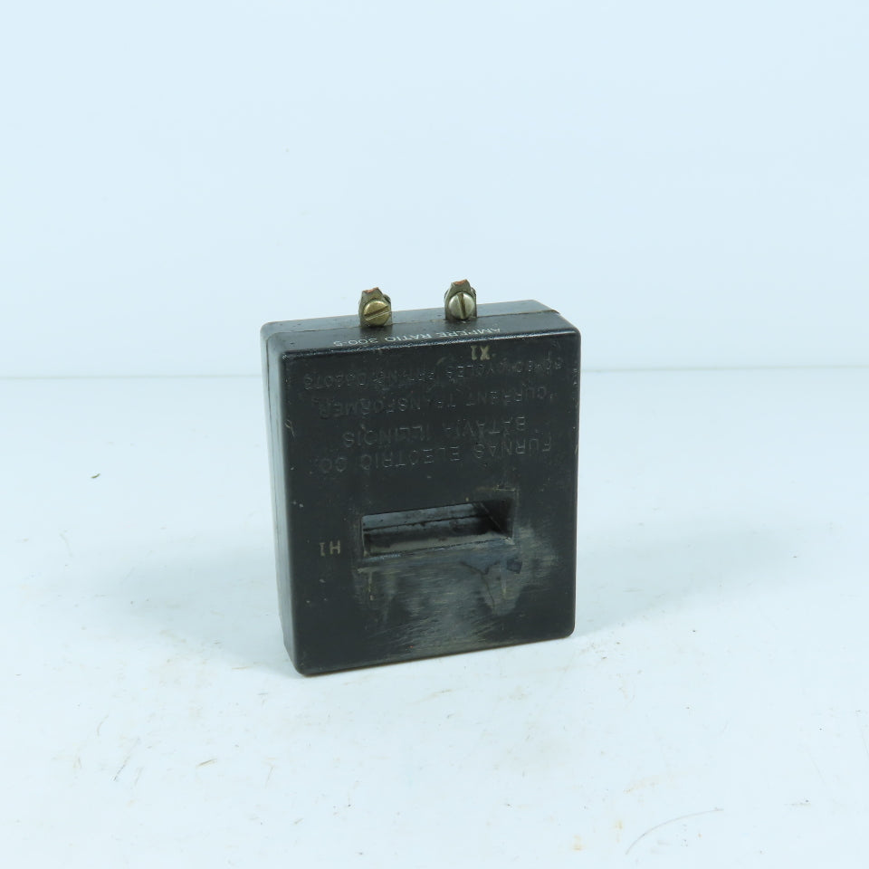 Furnas Electric D52073 Current Transformer 300:5 Ampere Ratio 50-60 Cycles